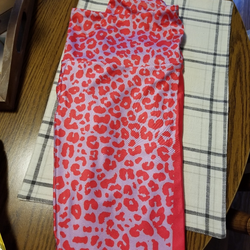 COPY - Goldsheep Clothing Leggings Pink Cheetah